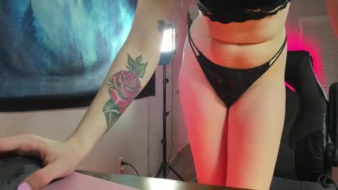 Abbie  Morgan online show from September 26, 2025, 12:47 am