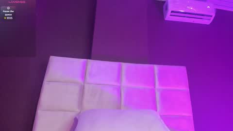 Snapshot of abby__2 chatting on November 24, 2025, 1:00 pm Abby online show from November 24, 2025, 1:00 pm