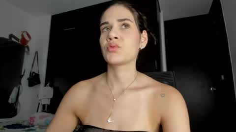 Snapshot of abby_connie chatting on August 4, 2026, 1:31 am Abby Connie online show from August 4, 2026, 1:31 am