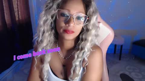 Snapshot of abby_liu chatting on February 11, 2025, 5:40 pm May Imstagram online show from February 11, 2025, 5:40 pm