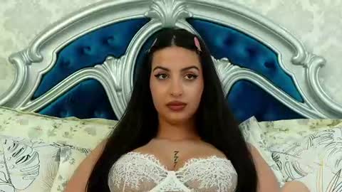 Snapshot of abby_moonx chatting on June 23, 2026, 5:44 pm Abby online show from June 23, 2026, 5:44 pm