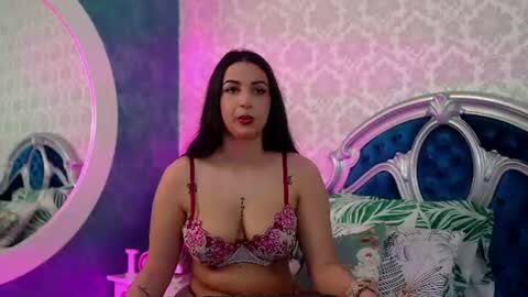 Snapshot of abby_moonx chatting on August 5, 2026, 5:27 pm Abby online show from August 5, 2026, 5:27 pm