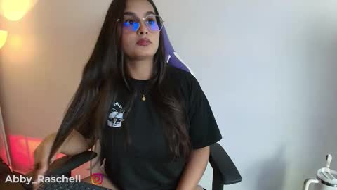 abby_raschell online show from February 18, 2026, 4:41 am