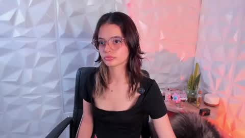 Snapshot of abby_saenz01 chatting on July 4, 2026, 9:10 pm Abby Saenz online show from July 4, 2026, 9:10 pm
