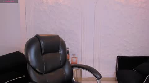 Abby Dalton  online show from June 14, 2026, 4:42 pm