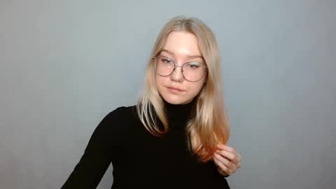 Abby Lovense is active online show from February 3, 2025, 1:08 pm