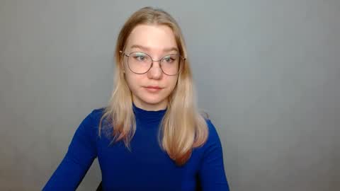 Abby Lovense is active online show from February 11, 2025, 8:37 am