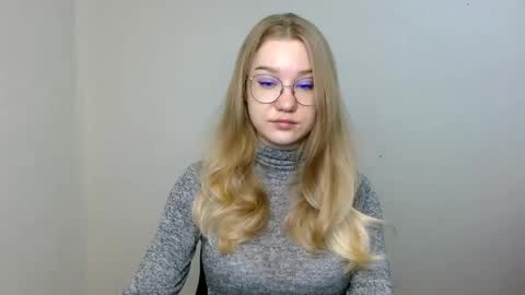 Abby Lovense is active online show from April 27, 2026, 2:48 pm