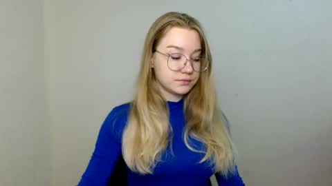 Snapshot of abbymoore__ chatting on May 30, 2026, 9:17 am Abby Lovense is active online show from May 30, 2026, 9:17 am