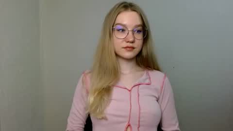 Snapshot of abbymoore__ chatting on June 17, 2026, 9:56 am Abby Lovense is active online show from June 17, 2026, 9:56 am
