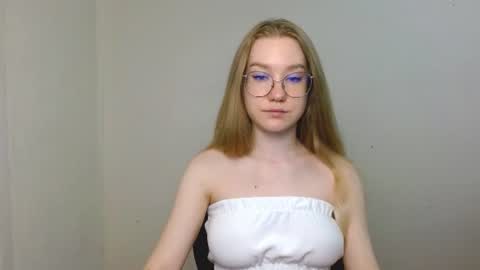 Snapshot of abbymoore__ chatting on July 4, 2026, 9:04 am Abby Lovense is active online show from July 4, 2026, 9:04 am