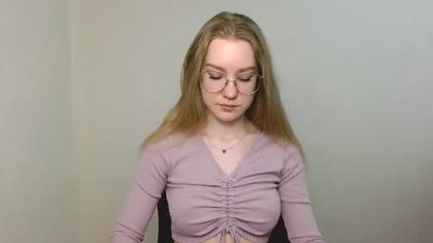 Snapshot of abbymoore__ chatting on July 9, 2026, 10:52 am Abby Lovense is active online show from July 9, 2026, 10:52 am