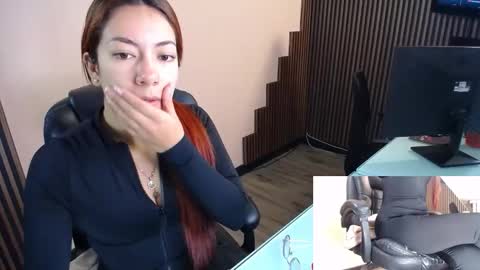 Abby Stones online show from December 17, 2025, 11:16 am