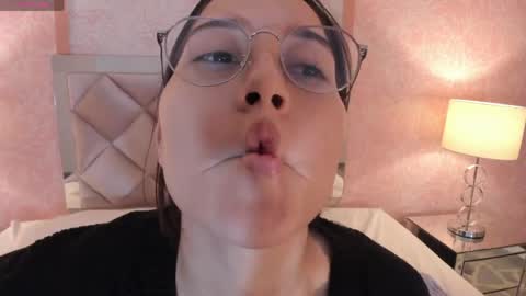 Snapshot of abbysweet1_ chatting on May 20, 2026, 12:11 pm Abigail online show from May 20, 2026, 12:11 pm