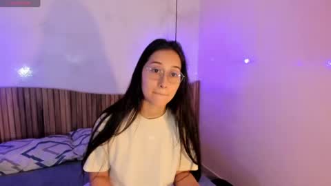 Abigail online show from July 19, 2026, 6:33 pm