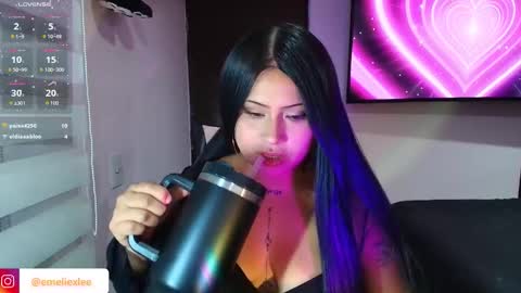 Snapshot of abbyxlee chatting on October 31, 2025, 5:19 am online show from October 31, 2025, 5:19 am