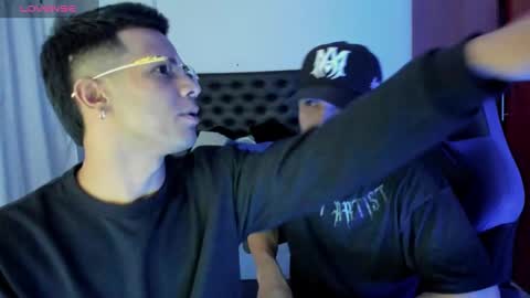 Independence model AbelAsburgo online show from December 18, 2024, 3:37 am