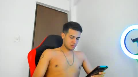 Snapshot of abelasburgo chatting on July 1, 2026, 10:09 pm Independence model AbelAsburgo online show from July 1, 2026, 10:09 pm