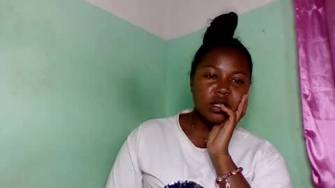 abella677022 online show from July 29, 2026, 5:00 pm