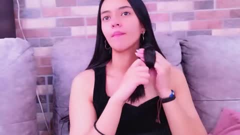 abella_as_ online show from July 30, 2026, 4:28 pm