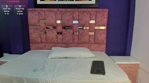 Snapshot of abella_lov chatting on November 28, 2025, 12:19 pm abella_lov online show from November 28, 2025, 12:19 pm