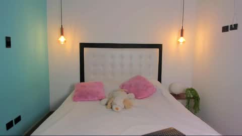 Snapshot of abellaconnor chatting on March 4, 2025, 10:16 pm Abella and Kendra online show from March 4, 2025, 10:16 pm