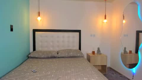 Snapshot of abellaconnor chatting on September 24, 2025, 11:08 pm Abella and Kendra online show from September 24, 2025, 11:08 pm