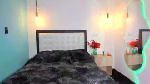 Snapshot of abellaconnor chatting on November 1, 2025, 7:27 pm Abella and Kendra online show from November 1, 2025, 7:27 pm