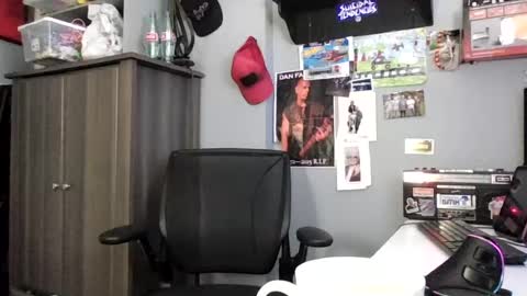 Snapshot of abennett76 chatting on July 7, 2026, 2:21 pm AJ online show from July 7, 2026, 2:21 pm