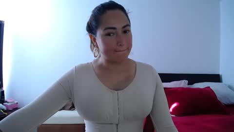 Snapshot of abie_spicy_ chatting on May 18, 2026, 12:44 pm ximena online show from May 18, 2026, 12:44 pm