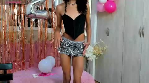 Snapshot of abigail_f00x chatting on July 7, 2026, 1:37 pm Abigail online show from July 7, 2026, 1:37 pm