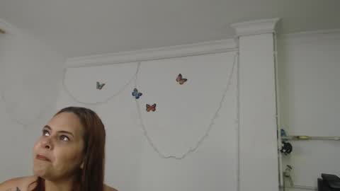 Snapshot of abigail_jhonss chatting on January 3, 2025, 1:05 am abigail_jhonss online show from January 3, 2025, 1:05 am