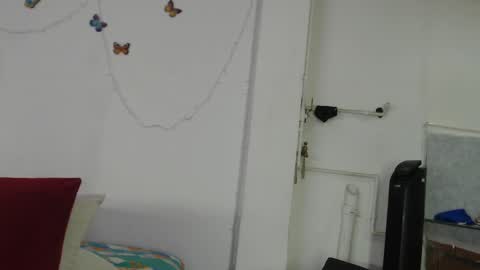 Snapshot of abigail_jhonss chatting on February 1, 2025, 8:58 pm abigail_jhonss online show from February 1, 2025, 8:58 pm