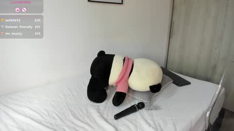 Snapshot of abigail_w chatting on January 29, 2025, 5:45 pm abigail online show from January 29, 2025, 5:45 pm