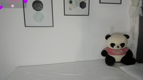 Snapshot of abigail_w chatting on September 10, 2025, 7:36 pm abigail online show from September 10, 2025, 7:36 pm