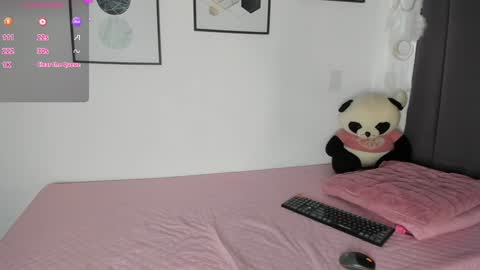 Snapshot of abigail_w chatting on October 15, 2025, 3:56 pm abigail online show from October 15, 2025, 3:56 pm