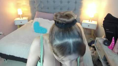 Snapshot of abril_777 chatting on July 5, 2026, 8:49 pm Abril 777 online show from July 5, 2026, 8:49 pm