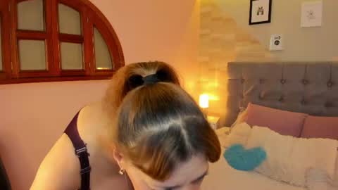 Snapshot of abril_777 chatting on July 22, 2026, 11:40 pm Abril 777 online show from July 22, 2026, 11:40 pm