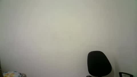 abril__ass online show from February 17, 2026, 1:29 pm