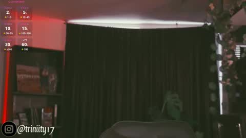 Snapshot of abril__colen chatting on September 13, 2025, 5:13 pm April online show from September 13, 2025, 5:13 pm