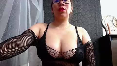 Snapshot of abril_bianchi chatting on October 4, 2025, 2:26 pm abril_bianchi online show from October 4, 2025, 2:26 pm