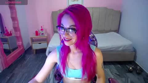 Snapshot of abril_ch_ chatting on September 22, 2025, 10:50 am abril_ch_ online show from September 22, 2025, 10:50 am