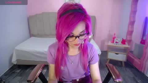 Snapshot of abril_ch_ chatting on October 3, 2025, 10:45 am abril_ch_ online show from October 3, 2025, 10:45 am