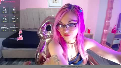 Snapshot of abril_ch_ chatting on October 21, 2025, 10:38 am abril_ch_ online show from October 21, 2025, 10:38 am