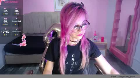 Snapshot of abril_ch_ chatting on November 1, 2025, 10:50 am abril_ch_ online show from November 1, 2025, 10:50 am