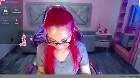 Snapshot of abril_ch_ chatting on December 3, 2025, 10:57 am abril_ch_ online show from December 3, 2025, 10:57 am