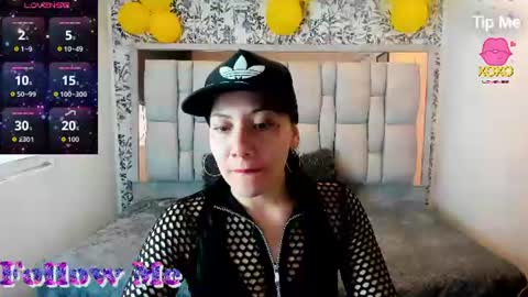 Snapshot of abril_fox__ chatting on June 22, 2026, 12:13 pm Abril Fox online show from June 22, 2026, 12:13 pm