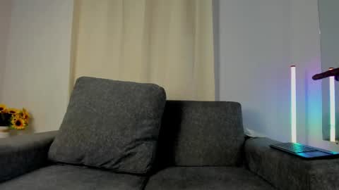 Abril jones online show from February 8, 2025, 6:12 pm