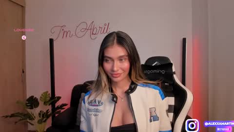 Snapshot of abril_w18 chatting on March 8, 2025, 1:50 am My name is Alexa. Please say hello I like to chat with you. If you have requests please use tip online show from March 8, 2025, 1:50 am