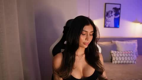 Snapshot of abril_w18 chatting on April 10, 2026, 11:53 pm My name is Alexa. Please say hello I like to chat with you. If you have requests please use tip online show from April 10, 2026, 11:53 pm
